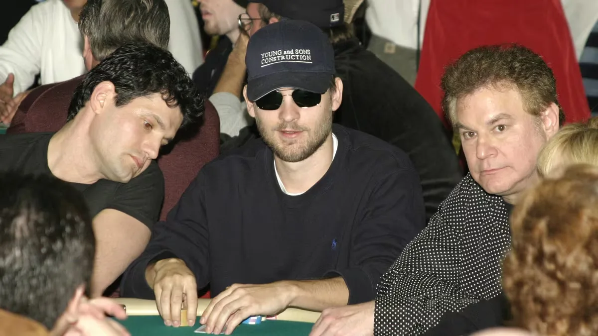 Celebrity Gamblers: Famous Stars Who Love Gambling 5 Tobey Maguire gambling